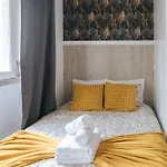 Daniela's 301 Πανσιόν